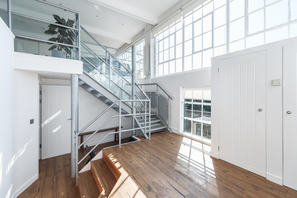 2 bed Apartment for rent in Chiswick. From Urban Spaces 2 bed Apartment for rent in Chiswick. From Urban Spaces