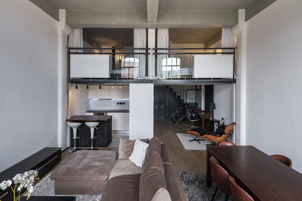2 bed Apartment for rent in Bow. From Urban Spaces