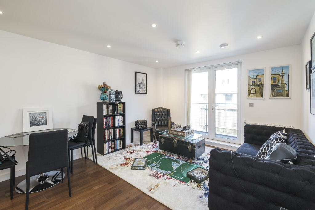 2 bed 1st Floor Flat for rent in Deptford. From Urban Spaces 2 bed 1st Floor Flat for rent in Deptford. From Urban Spaces