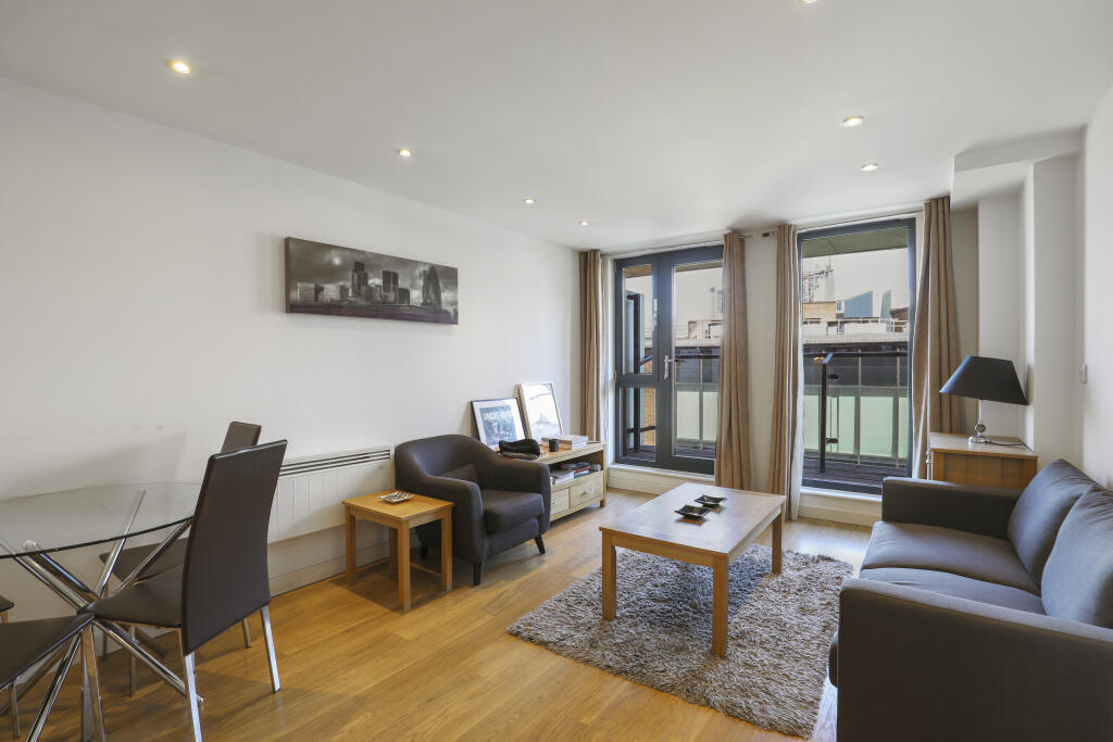 2 bed 1st Floor Flat for rent in Bermondsey. From Urban Spaces 2 bed 1st Floor Flat for rent in Bermondsey. From Urban Spaces