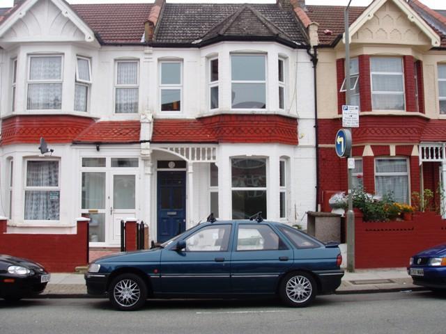 4 bed 1st Floor Flat for rent in Merton. From Time2Move - Tooting