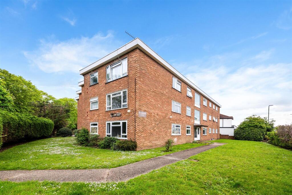 2 bed 1st Floor Flat for rent in Carshalton. From Time2Move - Tooting