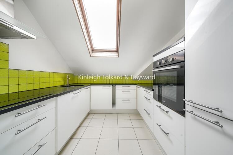 2 bed Apartment for rent in Streatham. From Kinleigh Folkard and Hayward East Dulwich - Sales and Lettings