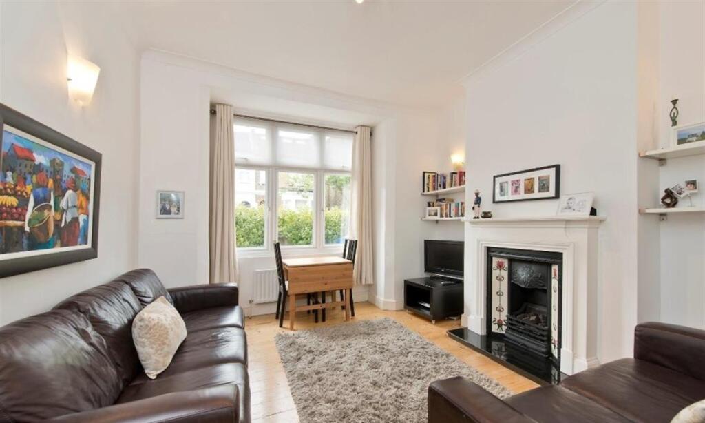 2 bed Not Specified for rent in London. From Kinleigh Folkard & Hayward - Sales - East Dulwich