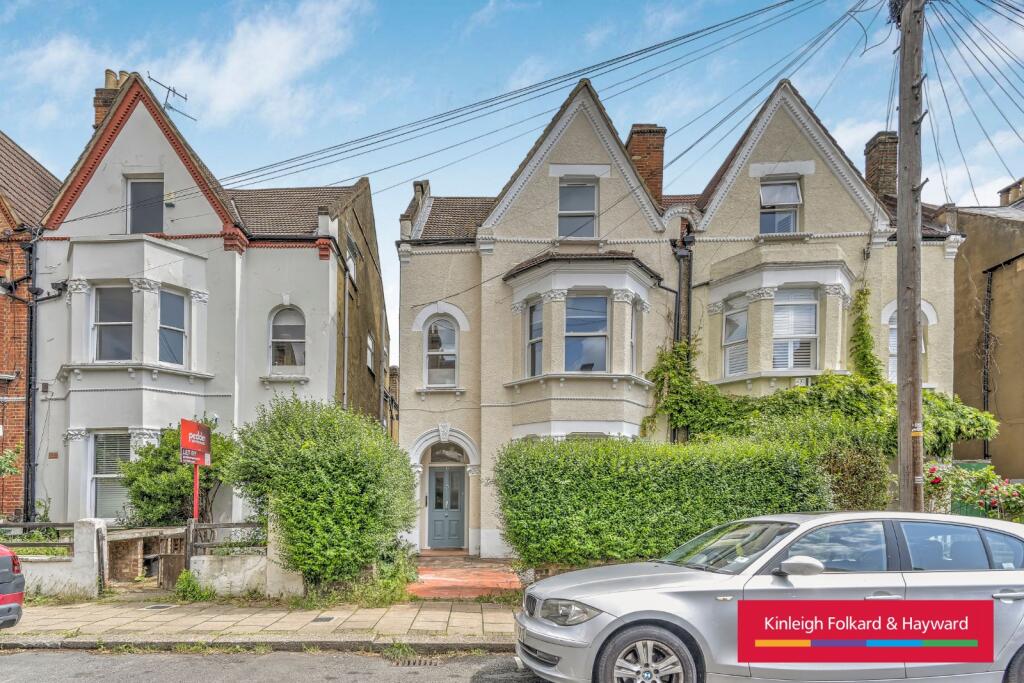 3 bed 1st Floor Flat for rent in Streatham. From Kinleigh Folkard & Hayward - Sales - East Dulwich
