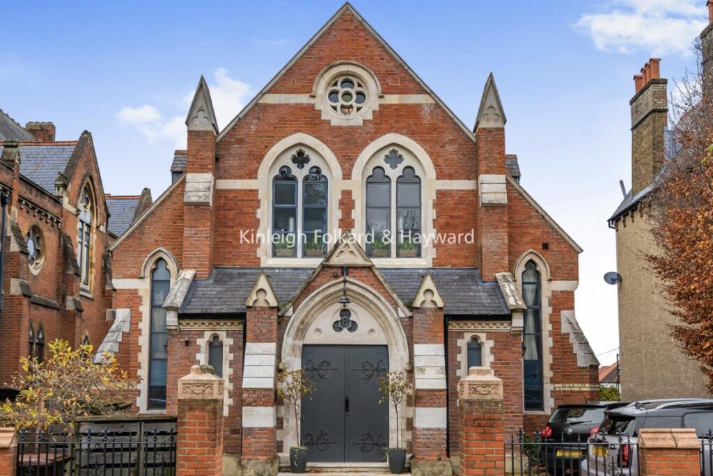 2 bed 1st Floor Flat for rent in London. From Kinleigh Folkard & Hayward - Sales - East Dulwich
