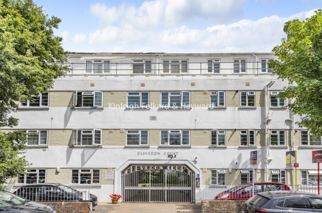 2 bed 1st Floor Flat for rent in London. From Kinleigh Folkard & Hayward - Sales - East Dulwich