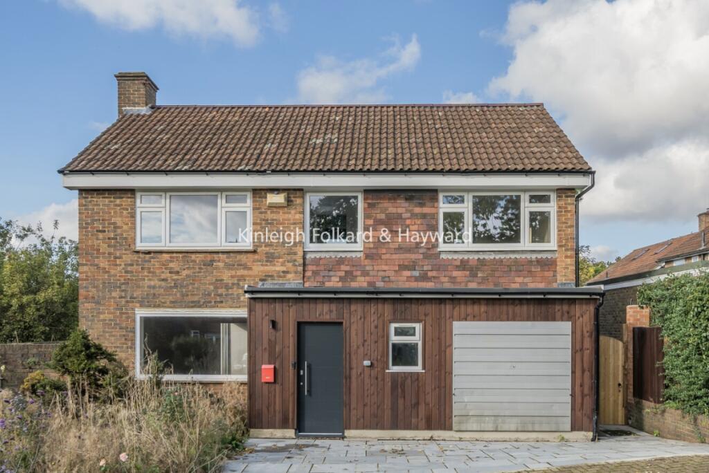 5 bed Detached for rent in London. From Kinleigh Folkard & Hayward - Sales - East Dulwich 5 bed Detached for rent in London. From Kinleigh Folkard & Hayward - Sales - East Dulwich