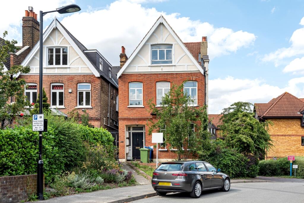 2 bed 1st Floor Flat for rent in London. From Kinleigh Folkard & Hayward - Sales - East Dulwich 2 bed 1st Floor Flat for rent in London. From Kinleigh Folkard & Hayward - Sales - East Dulwich