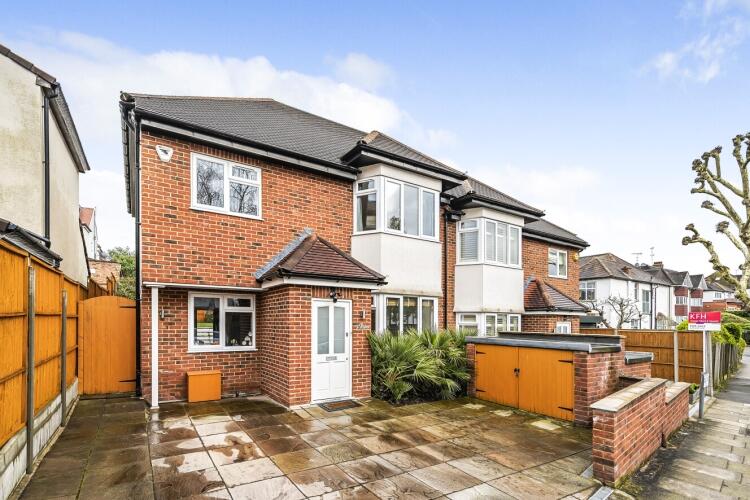 4 bed Detached House for rent in Friern Barnet. From Kinleigh Folkard and Hayward Finchley - Sales and Lettings