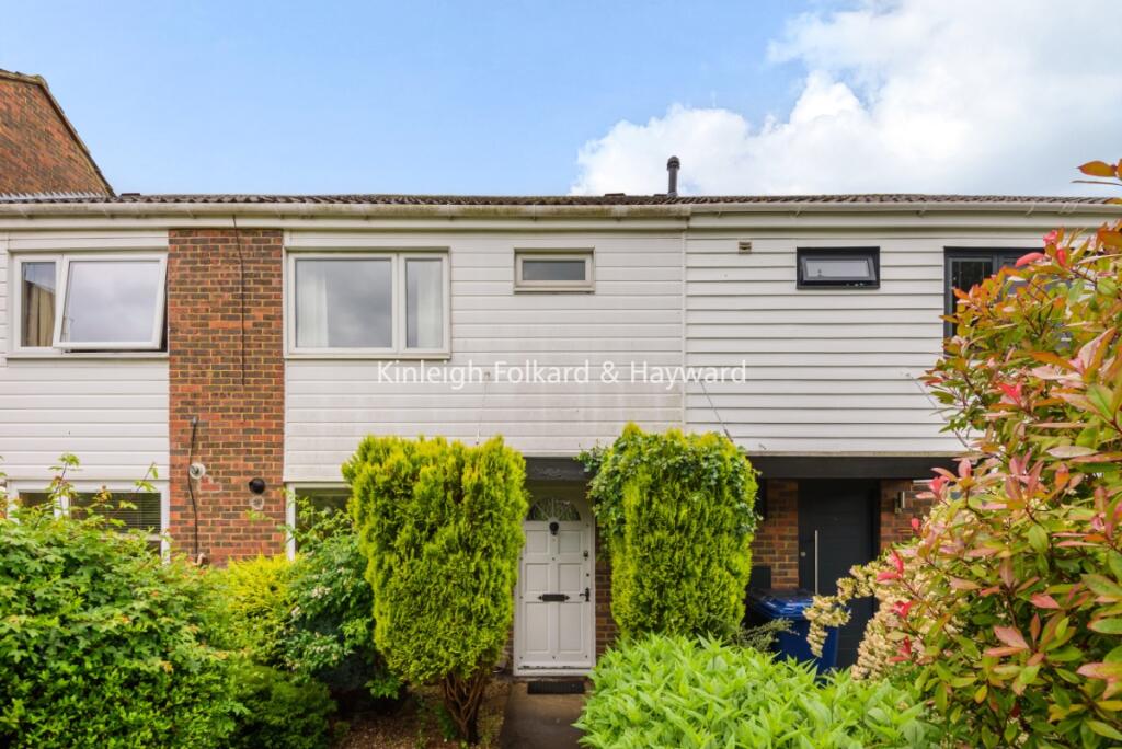 3 bed Detached House for rent in Friern Barnet. From Kinleigh Folkard and Hayward Finchley - Sales and Lettings