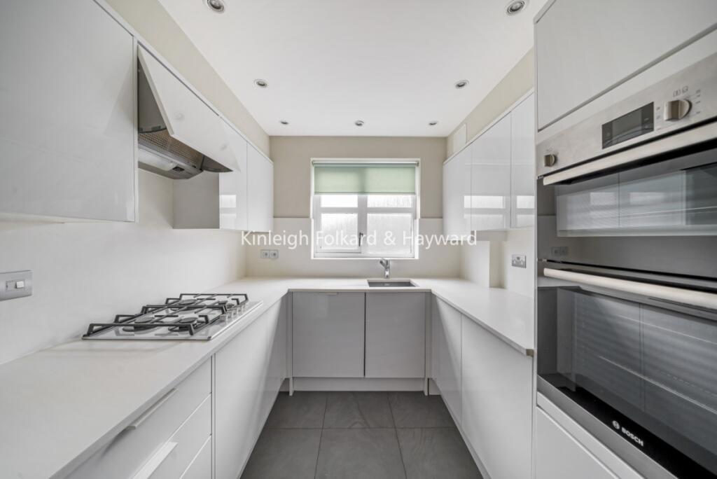 2 bed 1st Floor Flat for rent in London. From Kinleigh Folkard & Hayward - Sales - Finchley