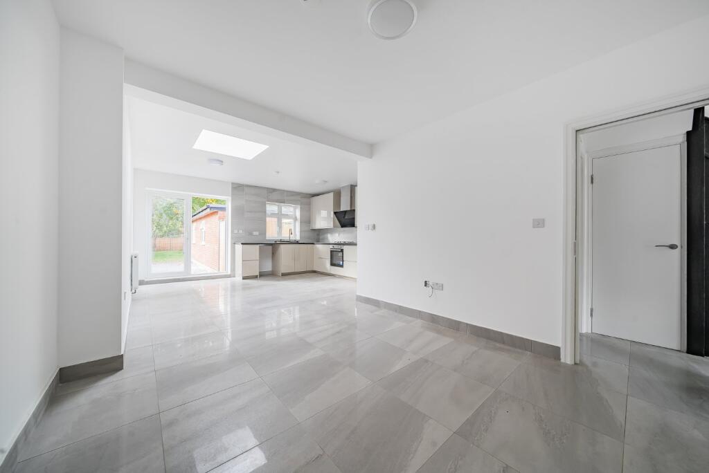 3 bed Detached for rent in London. From Kinleigh Folkard & Hayward - Sales - Finchley