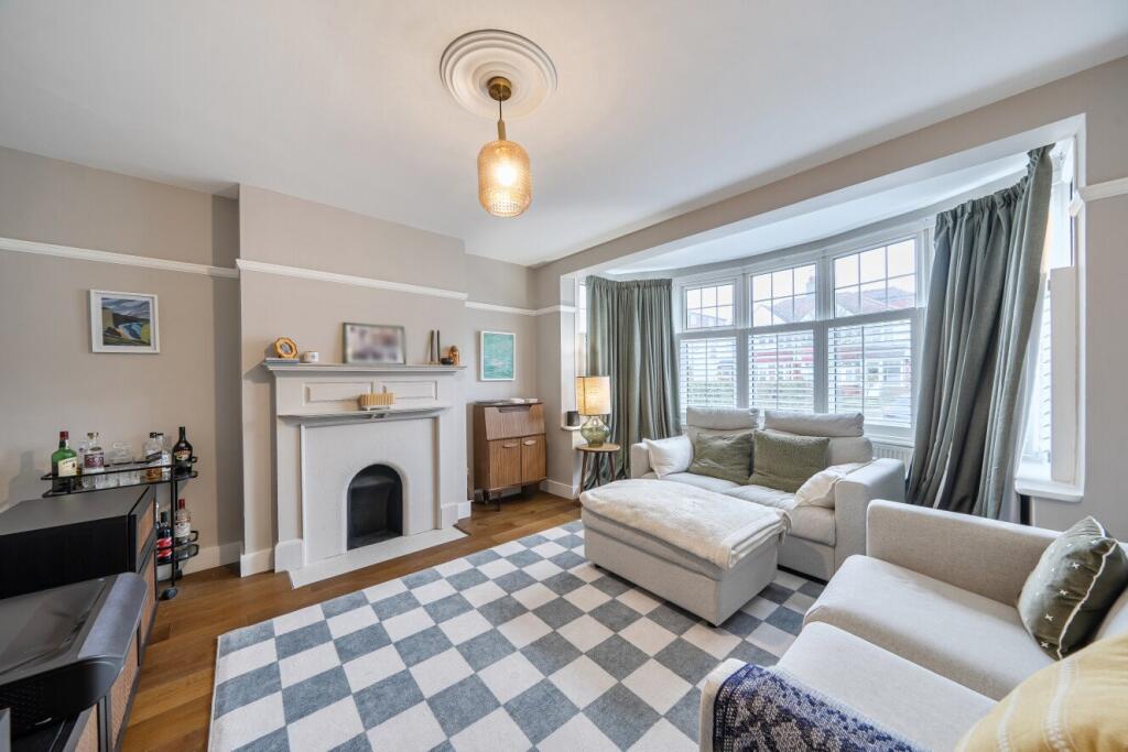 4 bed Mid Terraced House for rent in London. From Kinleigh Folkard & Hayward - Sales - Finchley