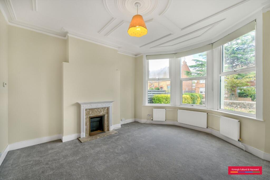 2 bed 1st Floor Flat for rent in London. From Kinleigh Folkard & Hayward - Sales - Finchley