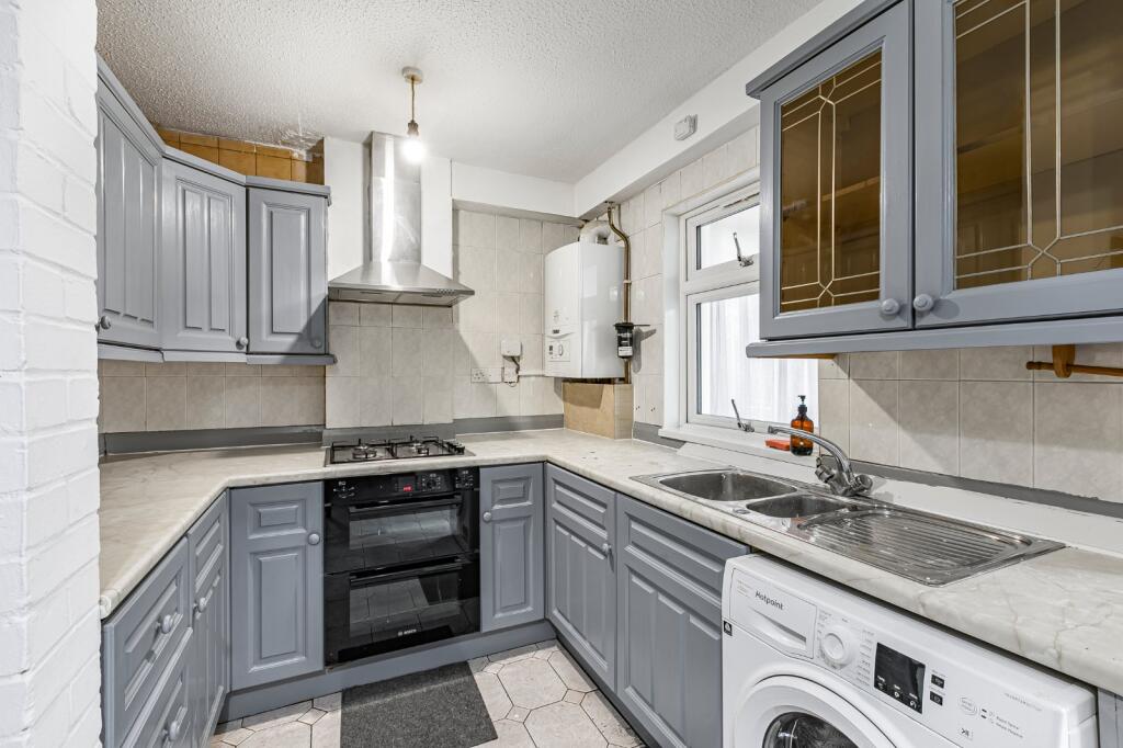 4 bed Detached for rent in Friern Barnet. From Kinleigh Folkard & Hayward - Sales - Finchley