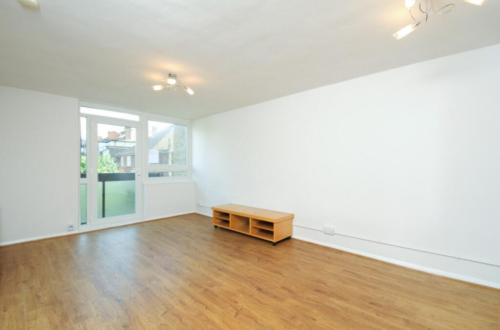 2 bed 1st Floor Flat for rent in Friern Barnet. From Kinleigh Folkard & Hayward - Sales - Finchley
