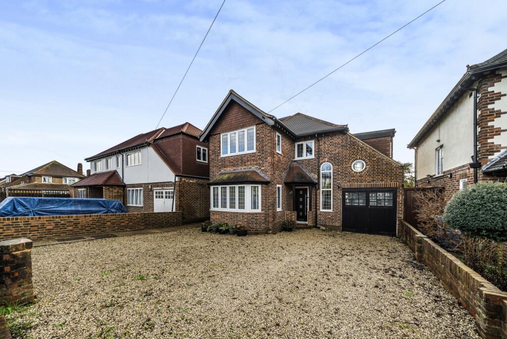 5 bed Detached for rent in New Malden. From Kinleigh Folkard & Hayward - Sales - Kingston Upon Thames 5 bed Detached for rent in New Malden. From Kinleigh Folkard & Hayward - Sales - Kingston Upon Thames
