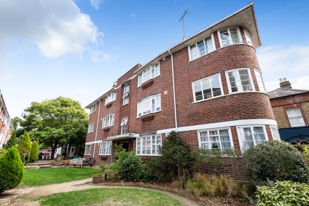 2 bed 1st Floor Flat for rent in Kingston upon Thames. From Kinleigh Folkard & Hayward - Sales - Kingston Upon Thames