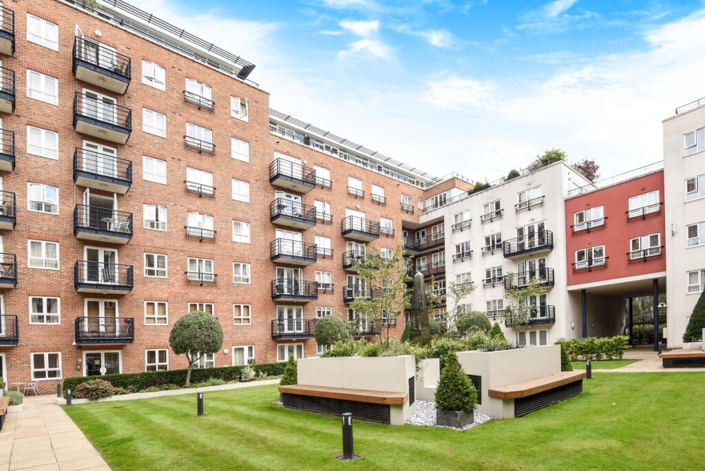 1 bed 1st Floor Flat for rent in Kingston upon Thames. From Kinleigh Folkard & Hayward - Sales - Kingston Upon Thames