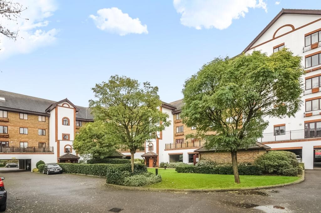 2 bed 1st Floor Flat for rent in Kingston upon Thames. From Kinleigh Folkard & Hayward - Sales - Kingston Upon Thames