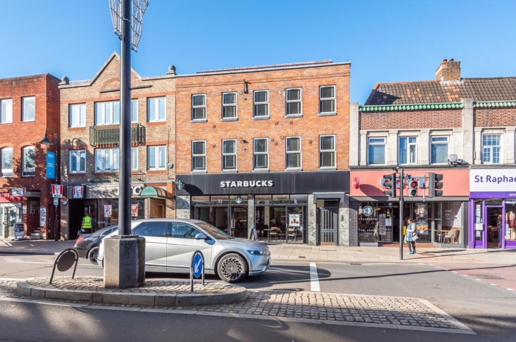 2 bed 1st Floor Flat for rent in New Malden. From Kinleigh Folkard & Hayward - Sales - Kingston Upon Thames 2 bed 1st Floor Flat for rent in New Malden. From Kinleigh Folkard & Hayward - Sales - Kingston Upon Thames