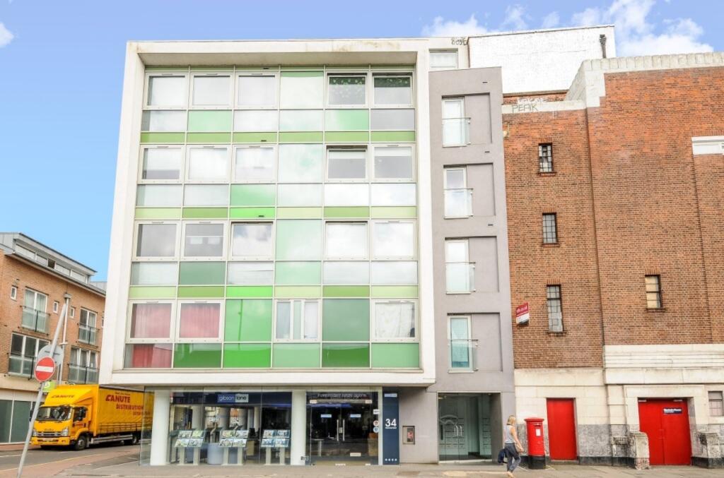 1 bed 1st Floor Flat for rent in Kingston upon Thames. From Kinleigh Folkard & Hayward - Sales - Kingston Upon Thames