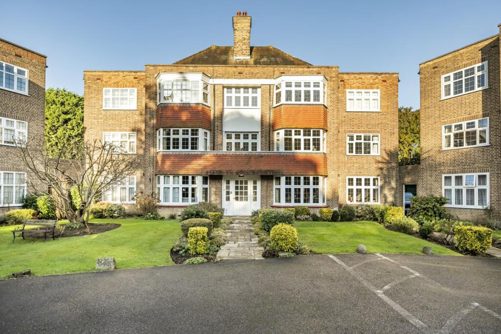 3 bed Detached for rent in Esher. From Kinleigh Folkard & Hayward - Sales - Kingston Upon Thames