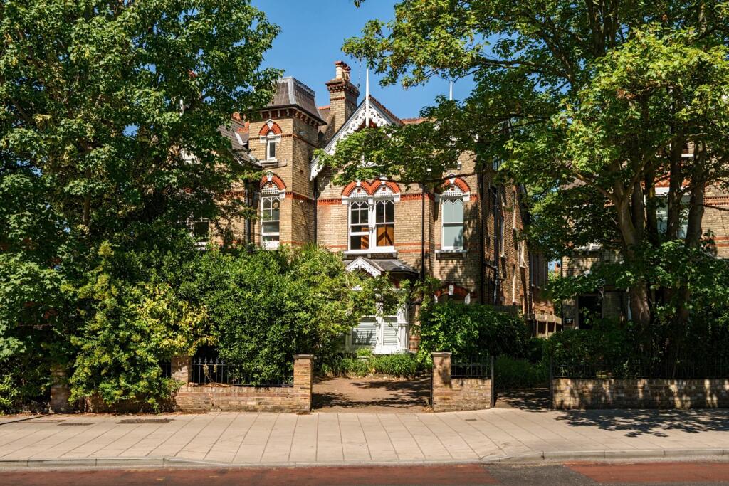 1 bed 1st Floor Flat for rent in Kingston upon Thames. From Kinleigh Folkard & Hayward - Sales - Kingston Upon Thames 1 bed 1st Floor Flat for rent in Kingston upon Thames. From Kinleigh Folkard & Hayward - Sales - Kingston Upon Thames