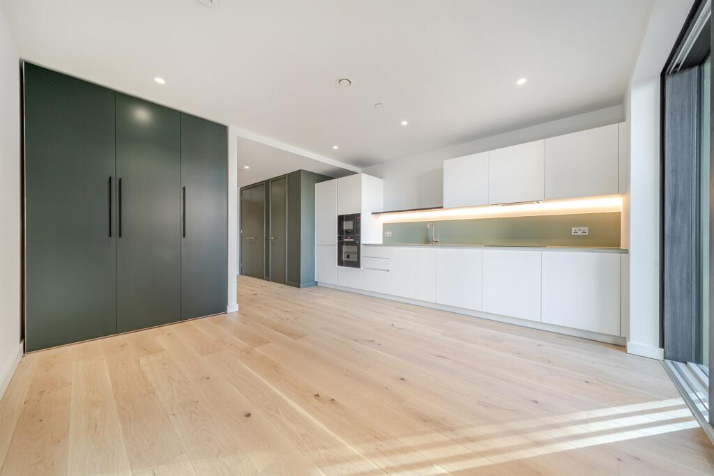 0 bed Apartment for rent in Greenwich. From Greenwich Peninsula Sales - London - Sales