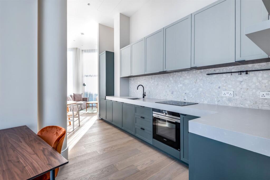 2 bed Apartment for rent in Greenwich. From Greenwich Peninsula Sales - London - Sales 2 bed Apartment for rent in Greenwich. From Greenwich Peninsula Sales - London - Sales