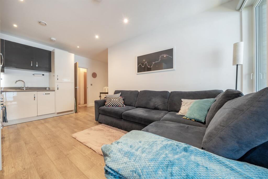 1 bed Apartment for rent in Greenwich. From Greenwich Peninsula Sales - London - Sales 1 bed Apartment for rent in Greenwich. From Greenwich Peninsula Sales - London - Sales