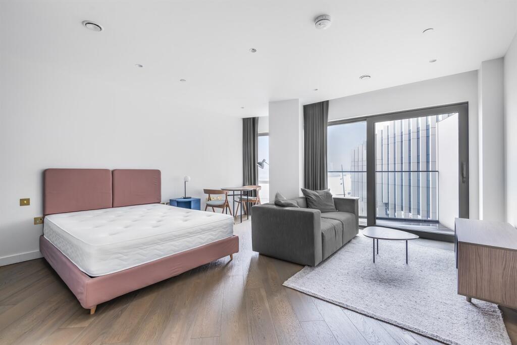 4 bed Apartment for rent in Greenwich. From Greenwich Peninsula Sales - London - Sales 4 bed Apartment for rent in Greenwich. From Greenwich Peninsula Sales - London - Sales