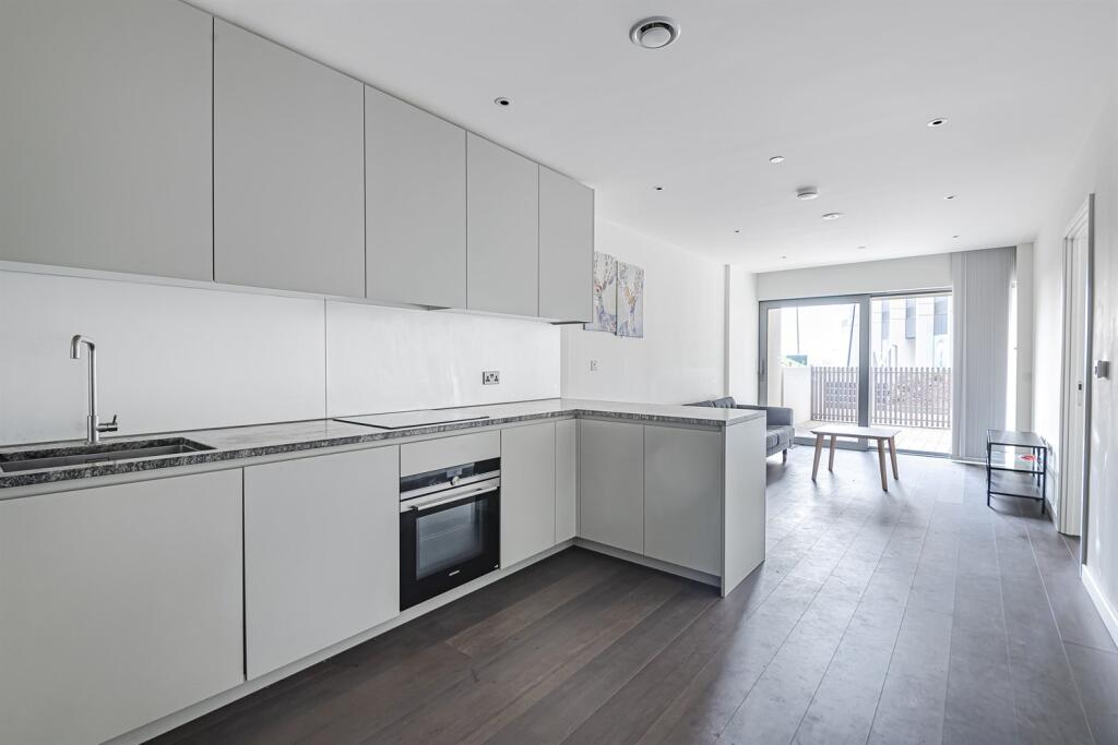 1 bed Apartment for rent in Greenwich. From Greenwich Peninsula Sales - London - Sales 1 bed Apartment for rent in Greenwich. From Greenwich Peninsula Sales - London - Sales