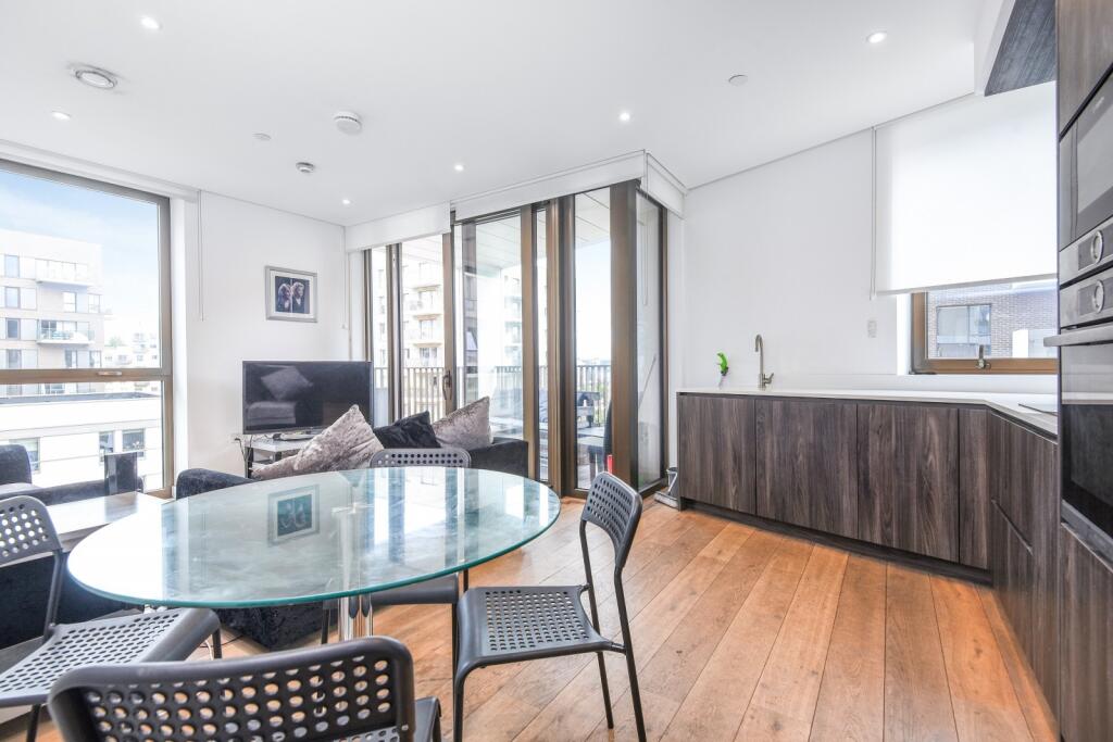 2 bed Apartment for rent in Greenwich. From Greenwich Peninsula Sales - London - Sales 2 bed Apartment for rent in Greenwich. From Greenwich Peninsula Sales - London - Sales