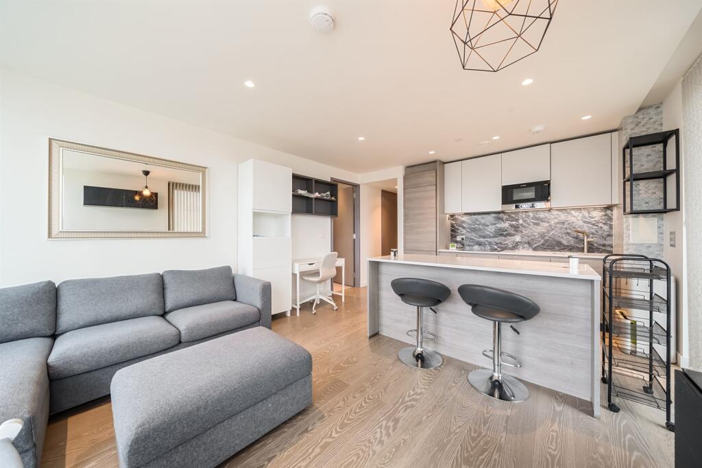 2 bed Apartment for rent in Greenwich. From Greenwich Peninsula Sales - London - Sales 2 bed Apartment for rent in Greenwich. From Greenwich Peninsula Sales - London - Sales