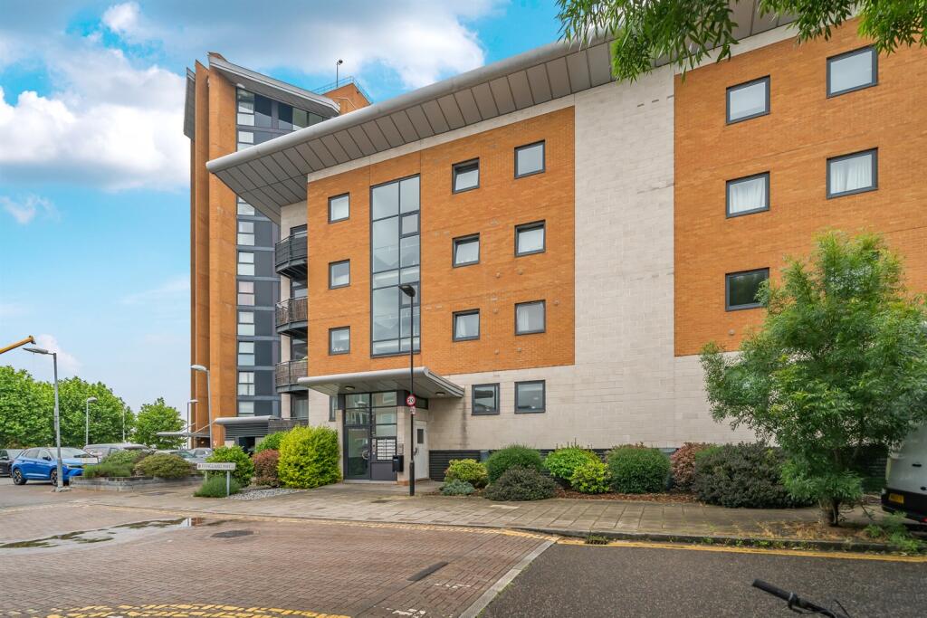 1 bed Apartment for rent in Woolwich. From Spencer James Residential - London