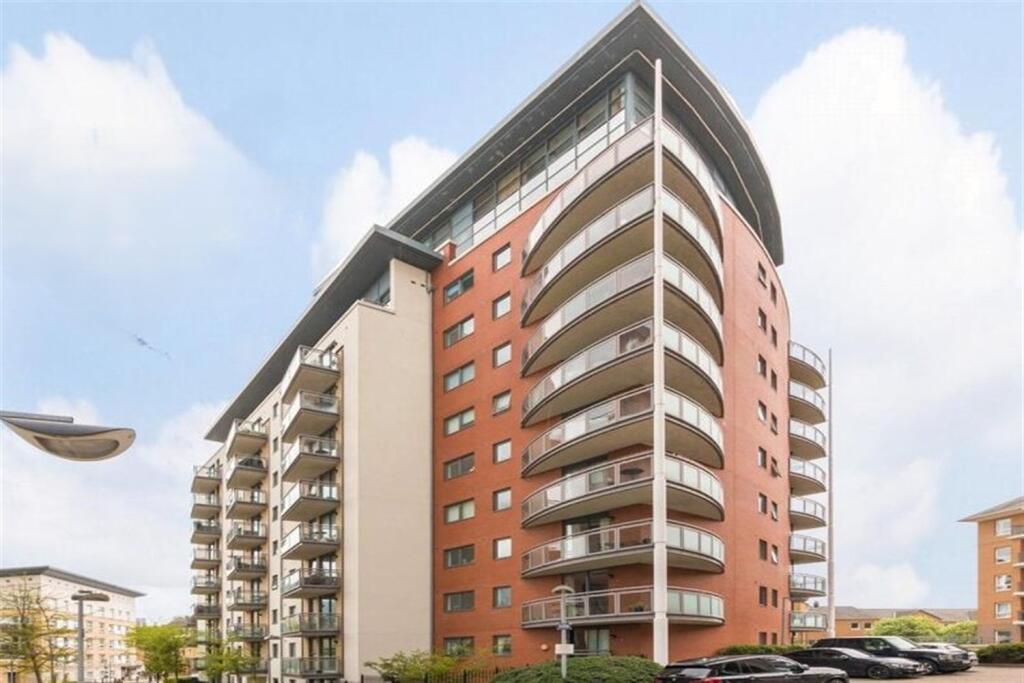 4 bed Penthouse for rent in Poplar. From Spencer James Residential - London 4 bed Penthouse for rent in Poplar. From Spencer James Residential - London
