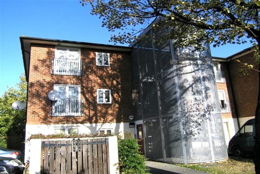 2 bed Apartment for rent in Woolwich. From Spencer James Residential - London