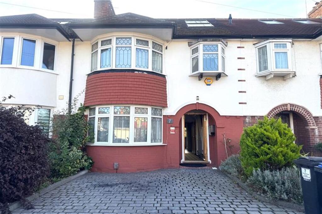 4 bed Detached for rent in Edmonton. From Spencer James Residential - London 4 bed Detached for rent in Edmonton. From Spencer James Residential - London