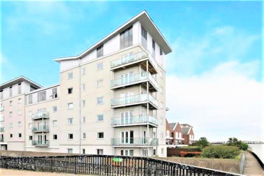 3 bed Apartment for rent in Woolwich. From Spencer James Residential - London