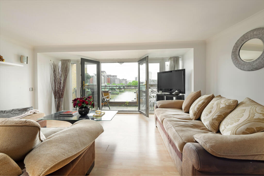 2 bed 1st Floor Flat for rent in Battersea. From Portico - Battersea Square
