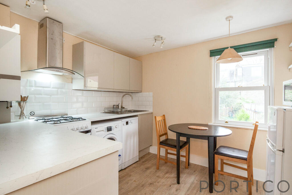 2 bed 1st Floor Flat for rent in Battersea. From Portico - Battersea Square 2 bed 1st Floor Flat for rent in Battersea. From Portico - Battersea Square