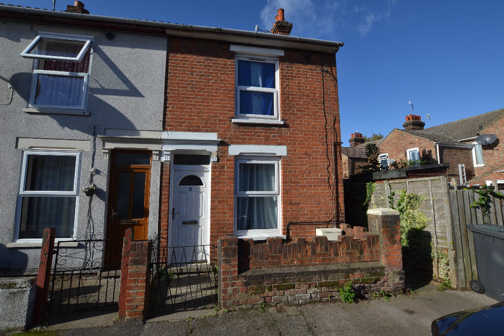 3 bed Mid Terraced House for rent in Ipswich. From Home From Home - Ipswich 3 bed Mid Terraced House for rent in Ipswich. From Home From Home - Ipswich