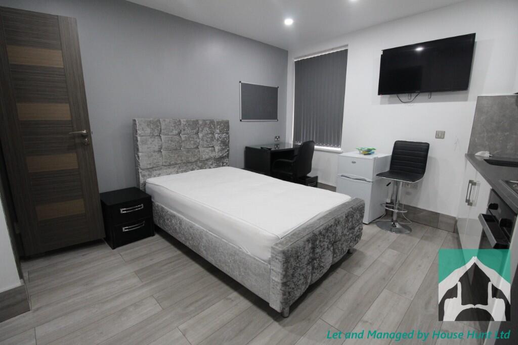 1 bed Mid Terraced House for rent in Birmingham. From House Hunt - Birmingham