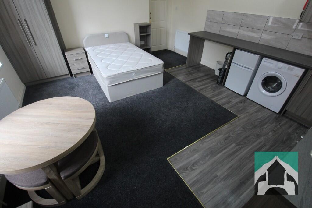 1 bed 1st Floor Flat for rent in Birmingham. From House Hunt - Birmingham