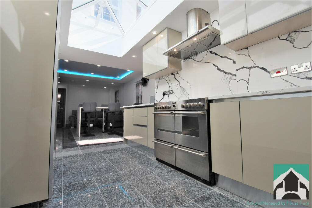 6 bed Mid Terraced House for rent in Birmingham. From House Hunt - Birmingham