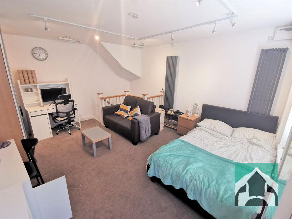 4 bed Studio for rent in Birmingham. From House Hunt - Birmingham