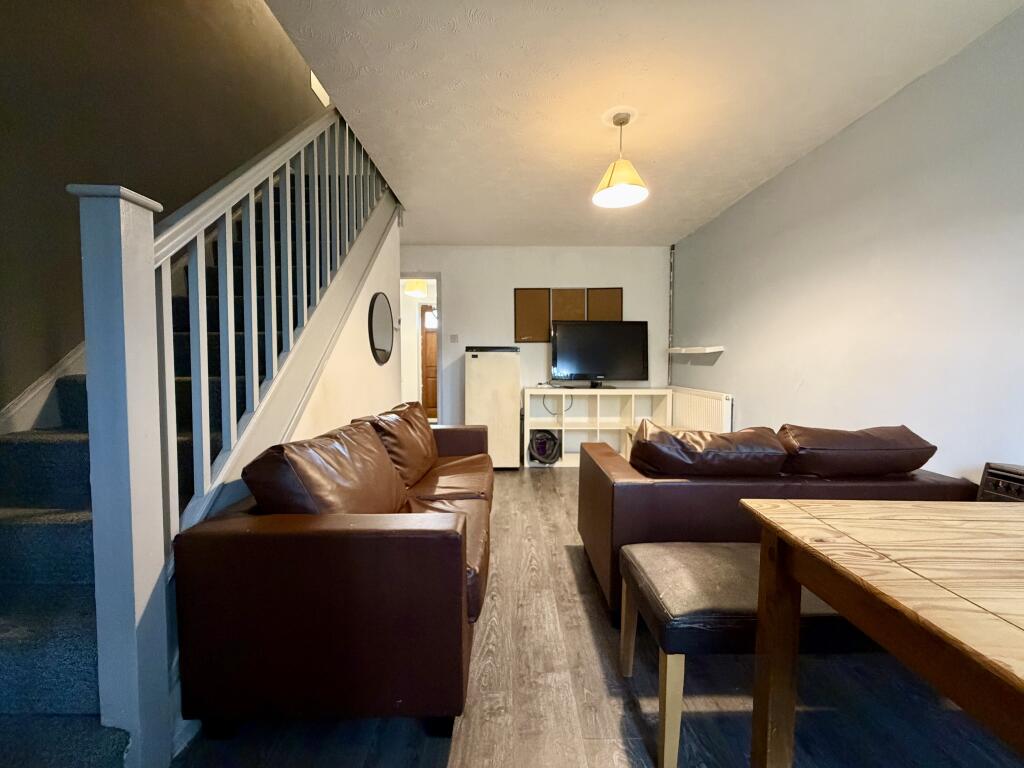 2 bed Semi Detached for rent in Birmingham. From House Hunt - Birmingham