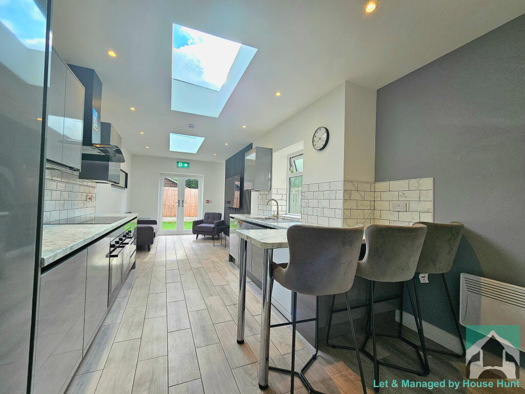 6 bed Detached for rent in Birmingham. From House Hunt - Birmingham 6 bed Detached for rent in Birmingham. From House Hunt - Birmingham